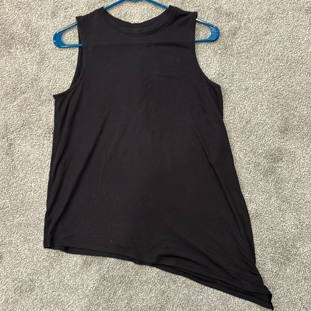 Athleta top, black, asymmetrical hem.